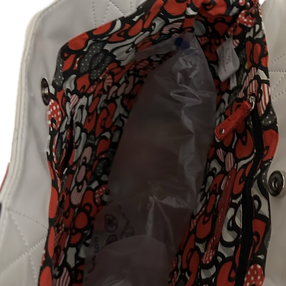 VTG LOUNGEFLY HELLO KITTY WHITE QUILTED SANRIO RED BOW TOTE BAG FLAWED 16”x 12” - Picture 14 of 15
